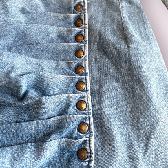 Retrofête Willa Ruched Denim Mini Dress Light Wash Snap Front Luxe - Medium - Picture 3 of 12
